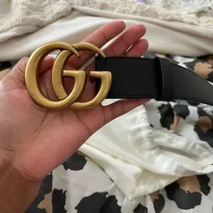 Gucci belt size 75. Comes with original dust bag and box Gucci Calfskin Double G 40mm Belt 75 30 Blue 1827255  main image 3